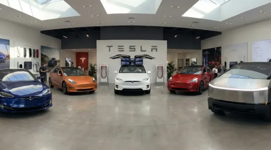 Tesla Wrap Guide 2026: Costs, Colors, PPF vs Vinyl & How to Find a Shop